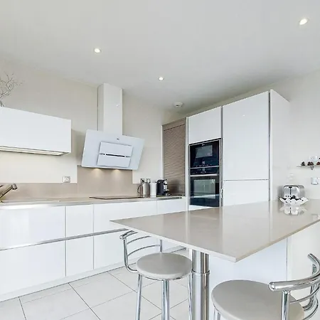 Beautiful Apartment In Saint-Georges-De-Didon