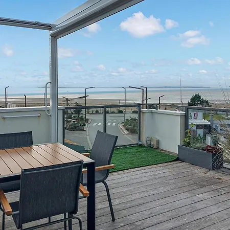 아파트 Beautiful Apartment In Saint-Georges-De-Didon