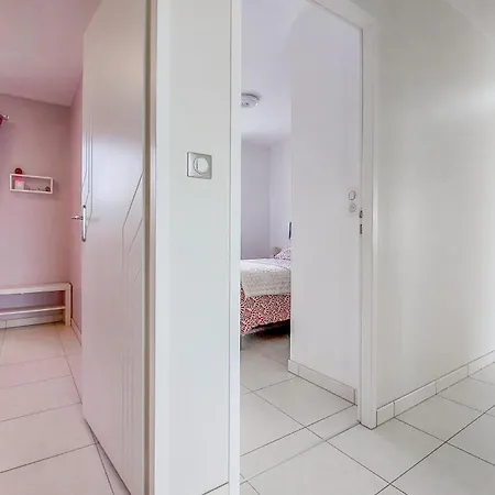 Pet Friendly In Saint-georges-de-didon Apartment Saint-Georges-de-Didonne