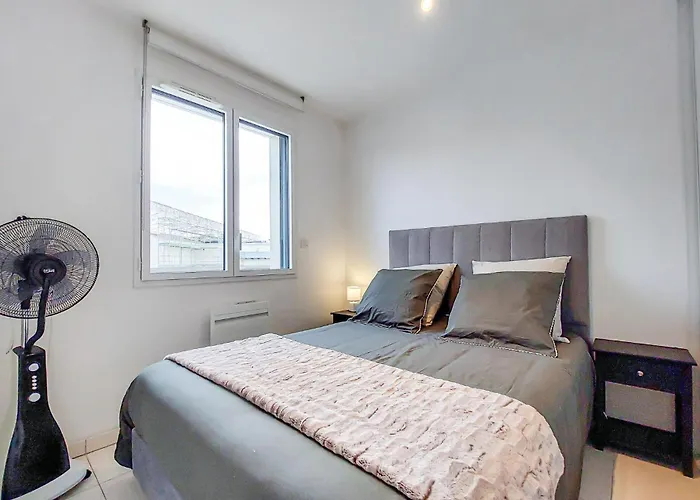 Pet Friendly In Saint-georges-de-didon Apartamento