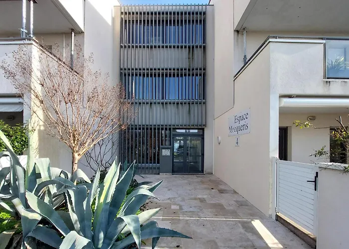 Pet Friendly In Saint-georges-de-didon *