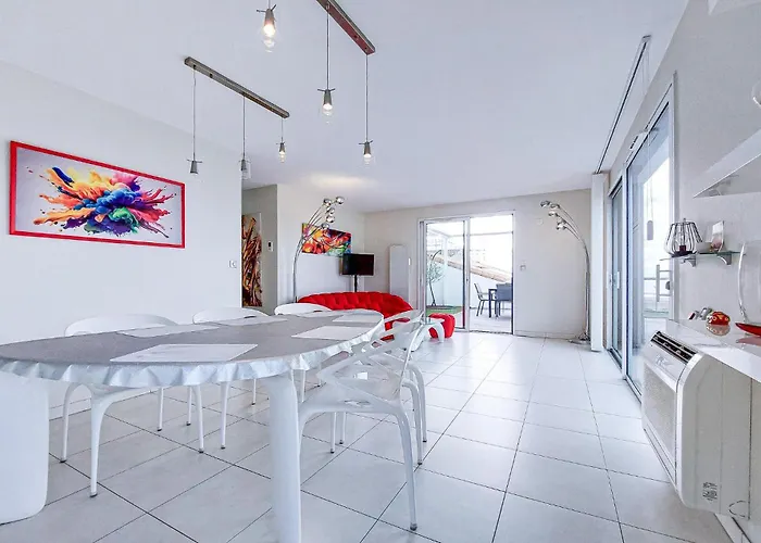 Pet Friendly In Saint-georges-de-didon Apartment Saint-Georges-de-Didonne